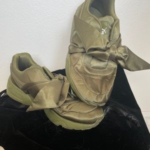 Puma x Fenty Olive sneakers *LIMITED EDITION*